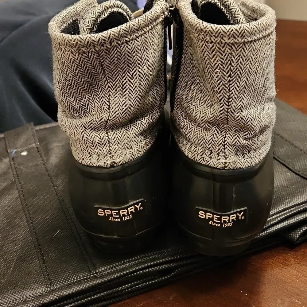 Sperry Women's Black & Silver Herringbone Saltwater Waterproof Boots Size 5